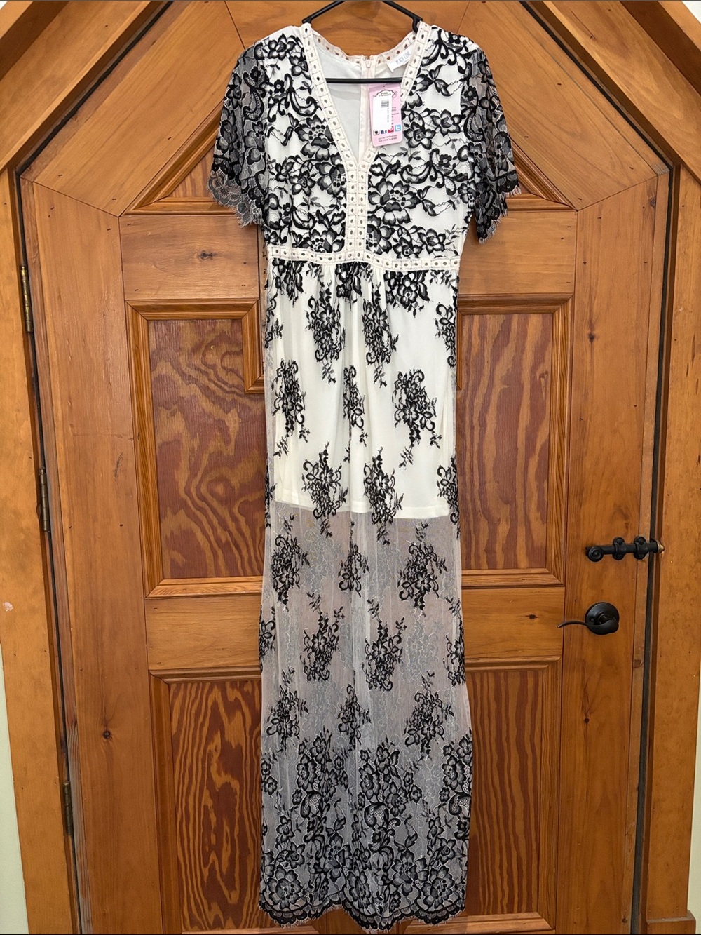 Peach Love California Black & Cream Lace Maxi Dress
